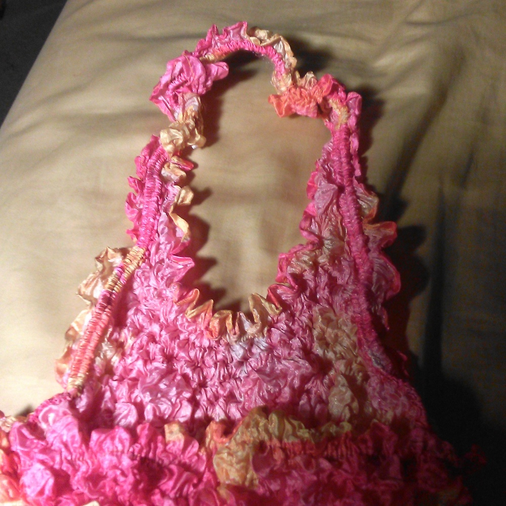 BNWOT VINTAGE POPCORN HALTER TOP LADIES/ MAGIC BUBBLE TOPS THAT EXPAND SATINY - Picture 3 of 7